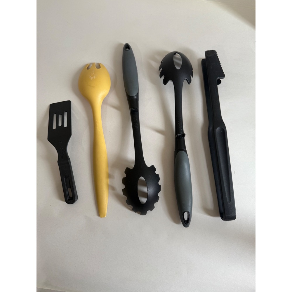 Pampered Chef Tupperware Rubbermaid Kitchen Utensil Lot 5pc Black Yellow Mixed - Picture 2 of 7